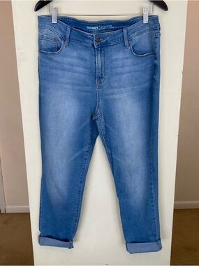 Old Navy Mid Rise Cuffed Rockstar Skinny Jeans Womens Size 14 Medium Blue Wash